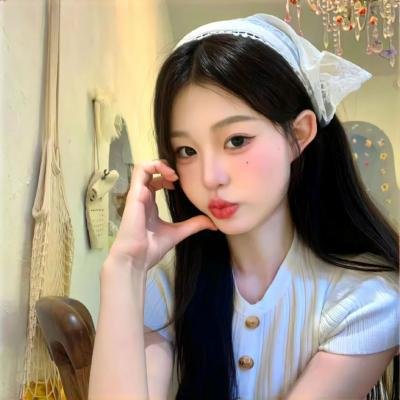 不可爱的她